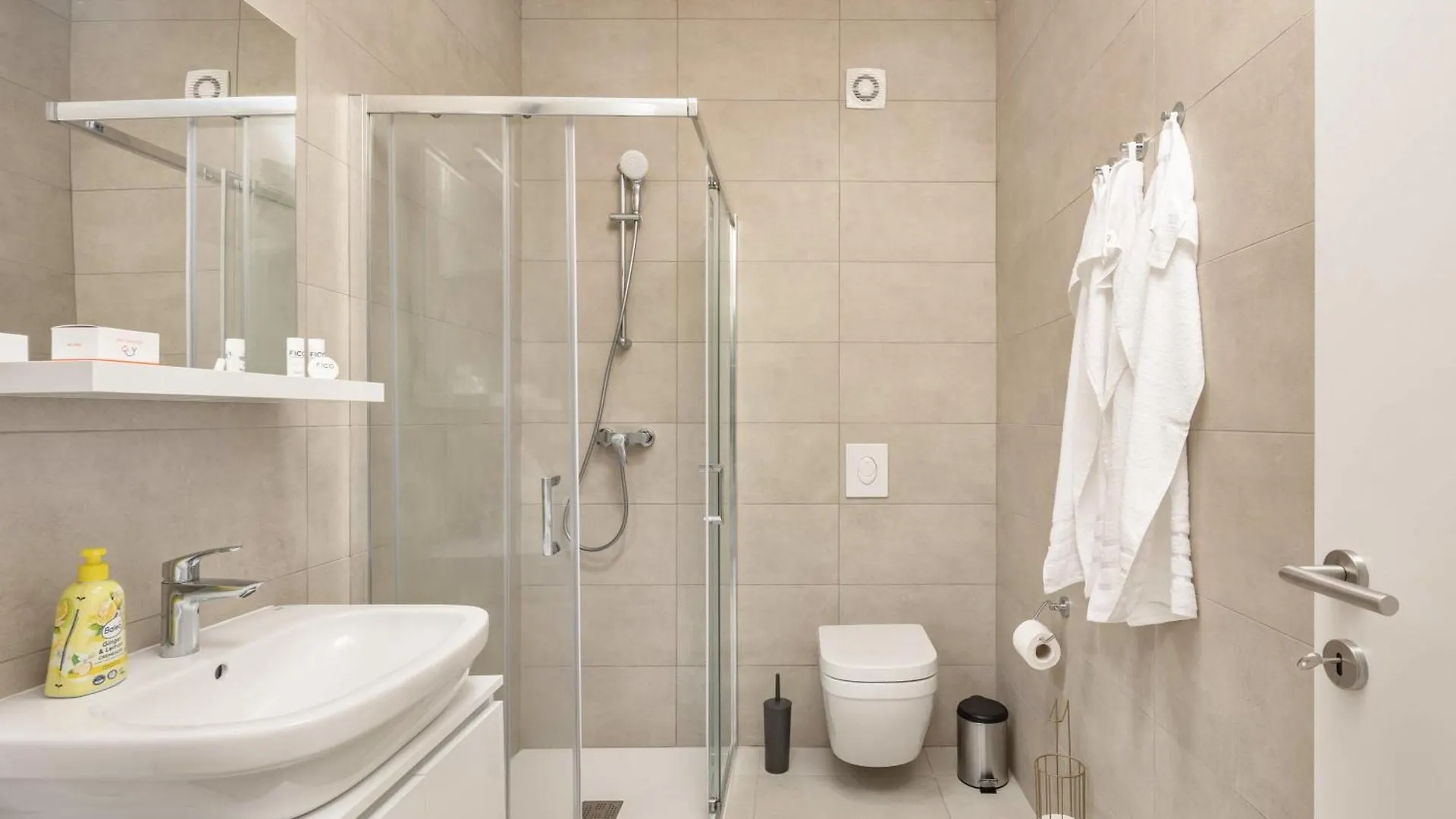 Seafront Villa Andrijana - Happy Rentals Plomin 0*,