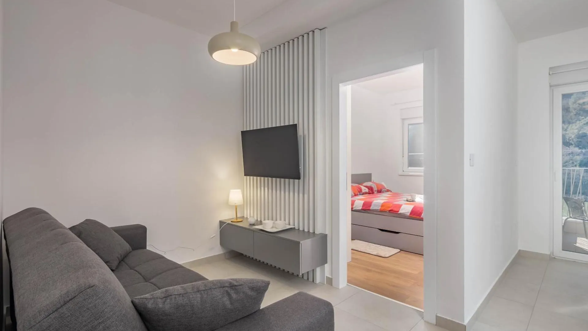 Apartment Seafront Villa Andrijana - Happy Rentals Plomin