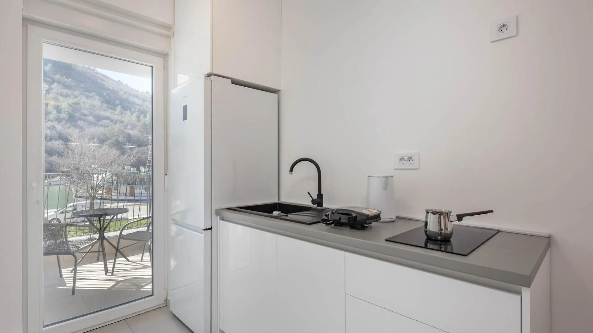 Seafront Villa Andrijana - Happy Rentals Plomin Apartment