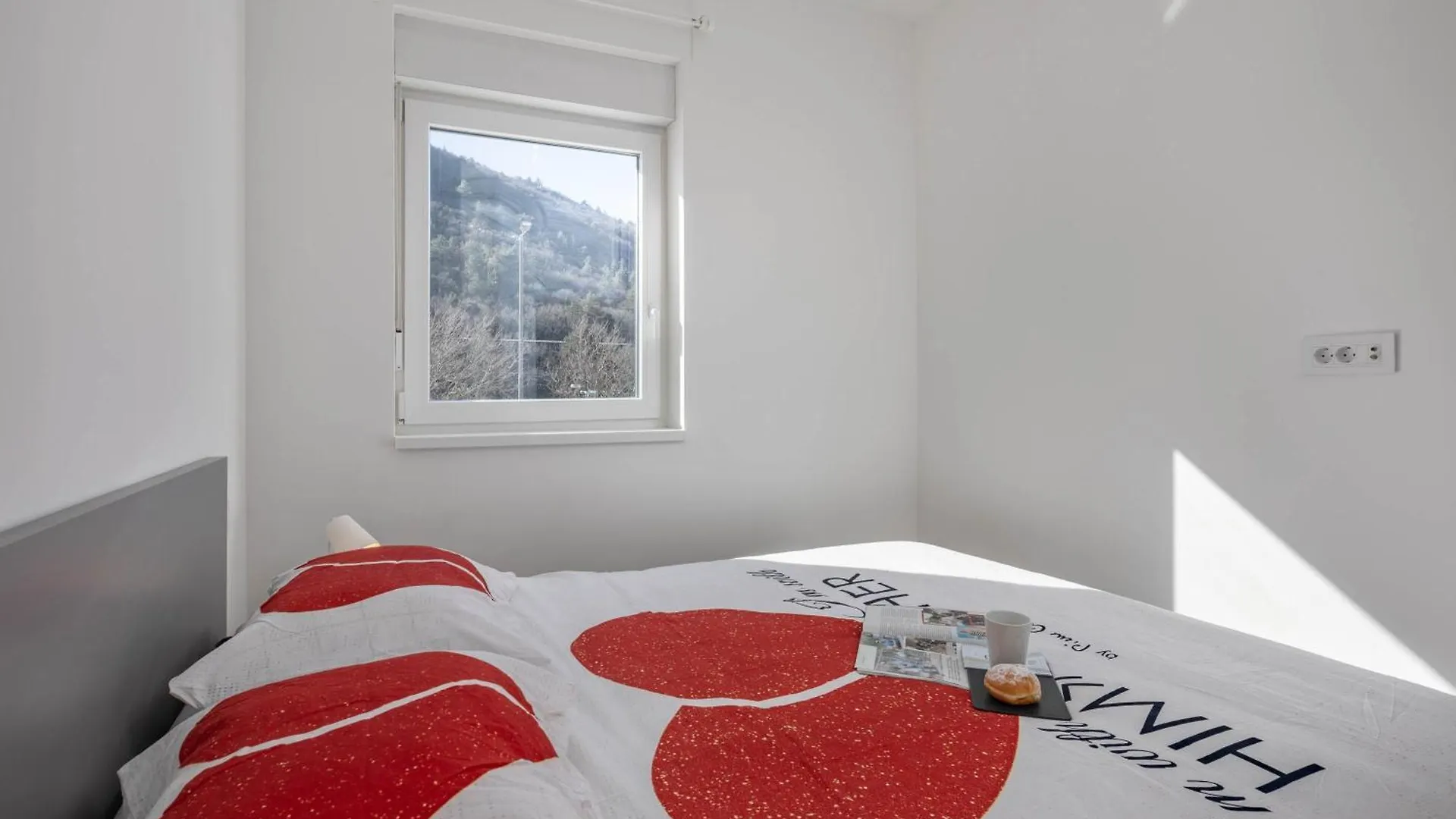 Seafront Villa Andrijana - Happy Rentals Plomin