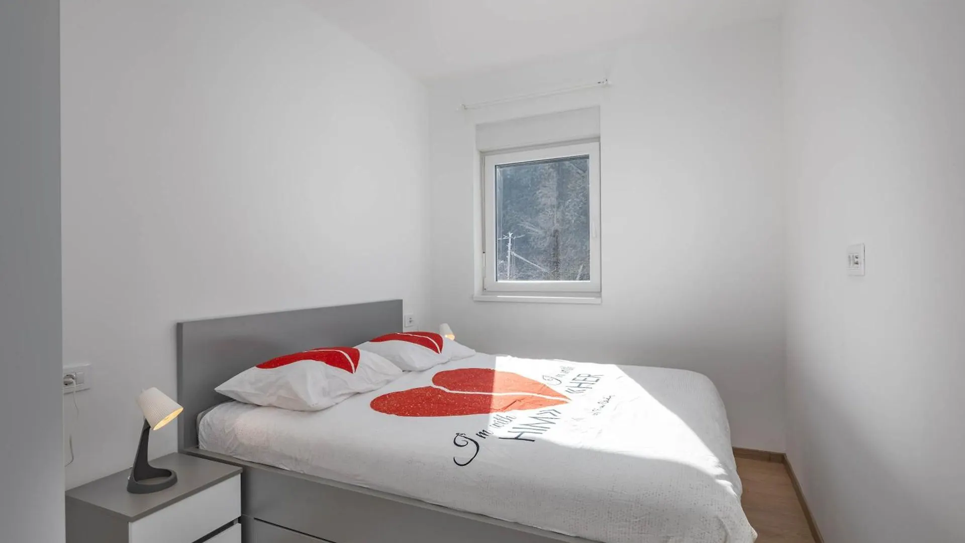 Seafront Villa Andrijana - Happy Rentals Plomin