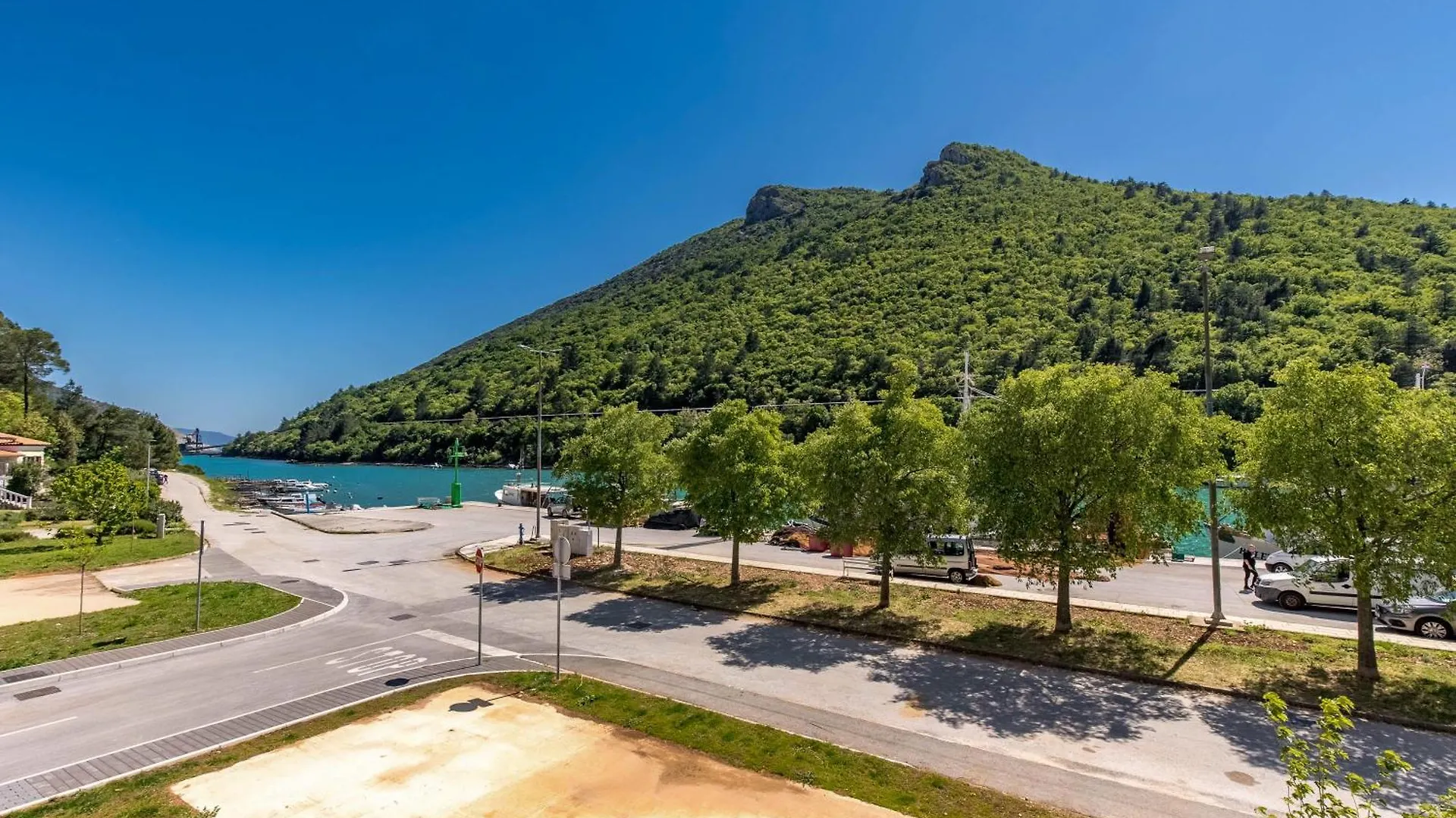 Seafront Villa Andrijana - Happy Rentals Plomin