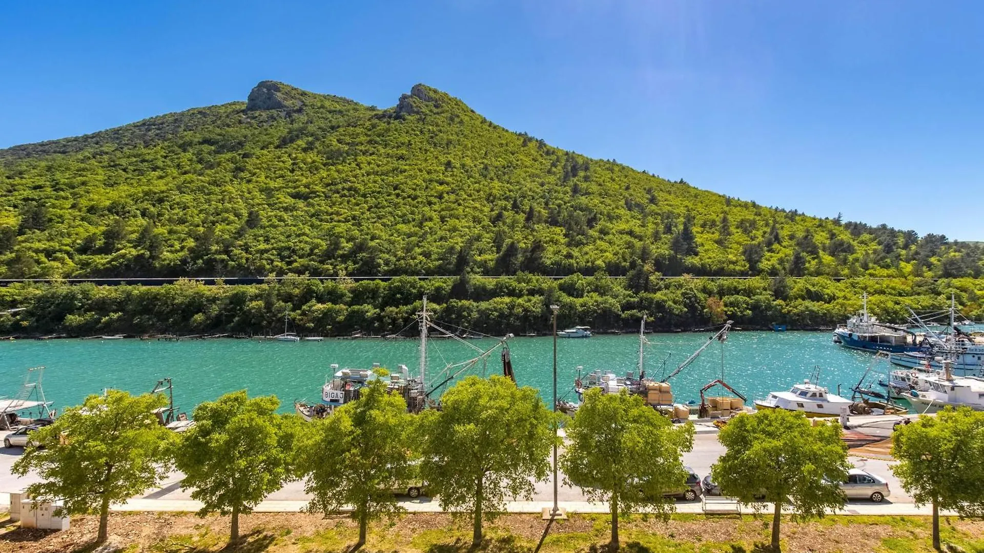 Apartmán Seafront Villa Andrijana - Happy Rentals Plomin